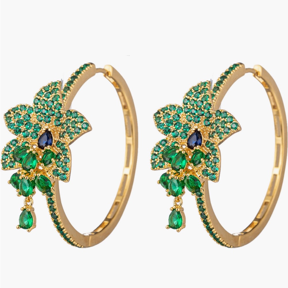 Eye Candy NEW Green Rose Loop Earrings